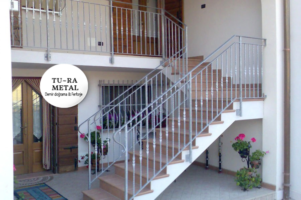 MERDİVEN KORKULUKLARI