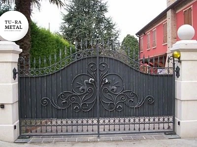 BAHÇE KAPILARI