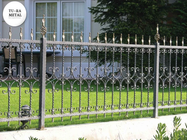 DEMİR DOĞRAMA FERFORJE DUVAR ÜSTÜ KORKULUK