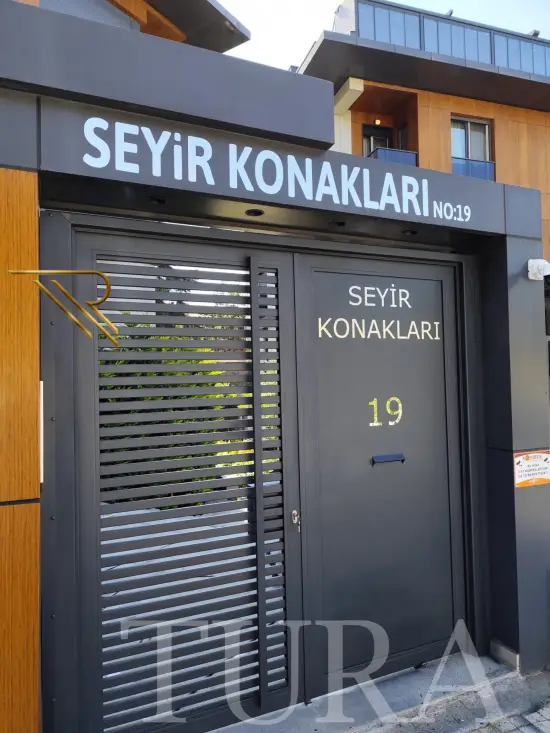 Bahçe kapısı 