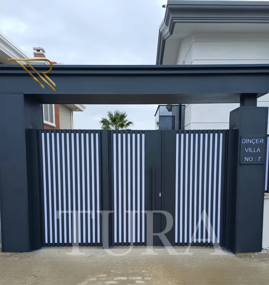 Villa kapıları 
